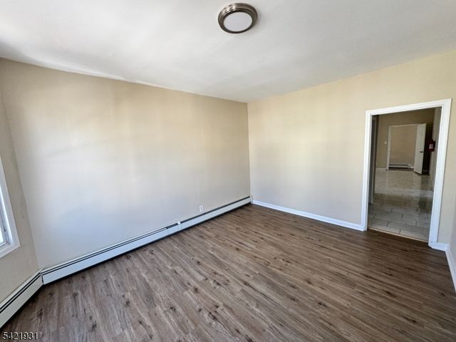 88 N 6Th St, Paterson City, NJ 07522