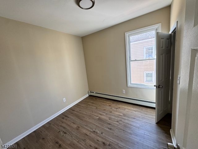 88 N 6Th St, Paterson City, NJ 07522