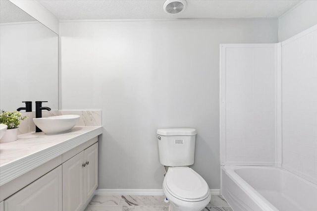 169 Bennett Avenue, Saint Stephen, SC 29479