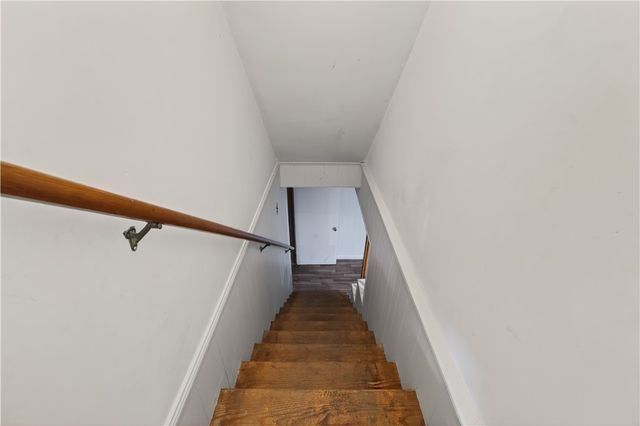82 Parkside Avenue, Pawtucket, RI 02861