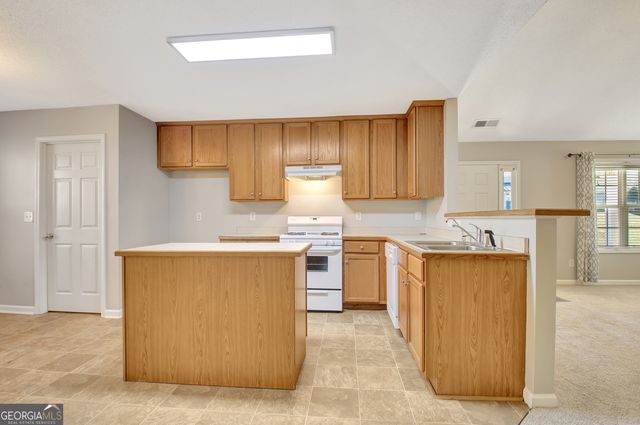 289 Baldwin Court, Newnan, GA 30263