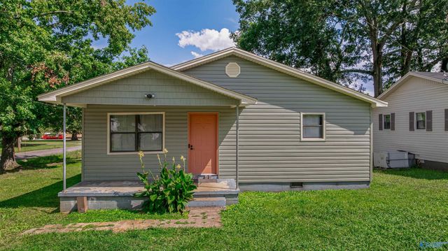 902 Aldhouse Avenue, Bridgeport, AL 35740
