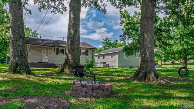 902 Aldhouse Avenue, Bridgeport, AL 35740