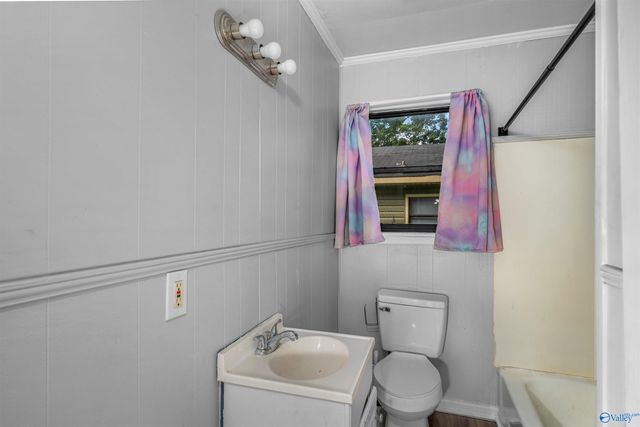 902 Aldhouse Avenue, Bridgeport, AL 35740