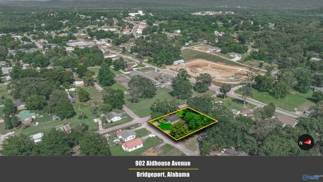 902 Aldhouse Avenue, Bridgeport, AL 35740