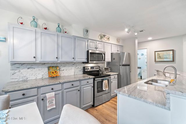 330 S Middleton Drive NW Unit 1003, Calabash, NC 28467