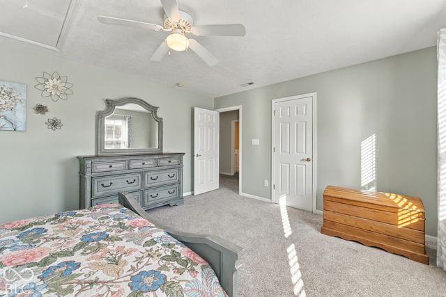 6252 Eller Creek Drive, Fishers, IN 46038