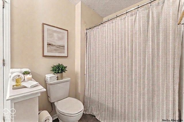 6252 Eller Creek Drive, Fishers, IN 46038