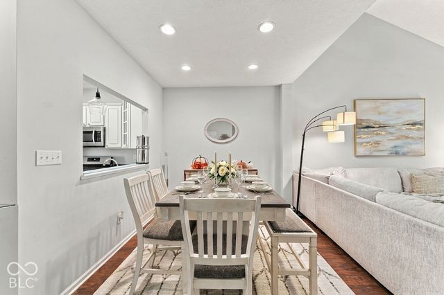 6252 Eller Creek Drive, Fishers, IN 46038