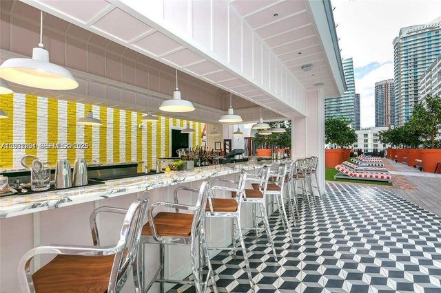 1300 S Miami Ave 3709, Miami, FL 33130
