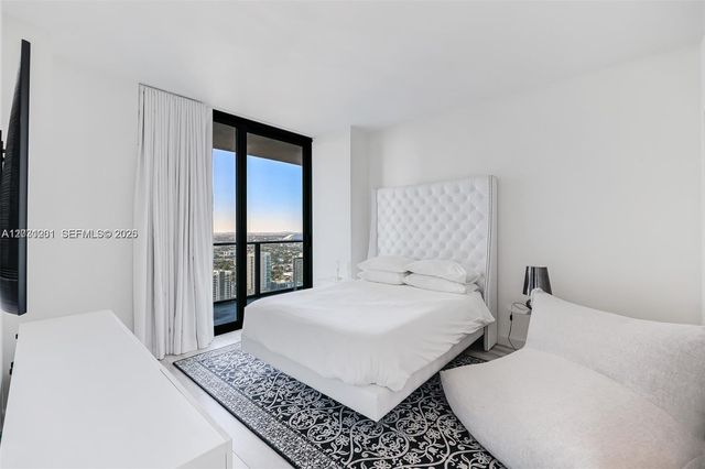 1300 S Miami Ave 3709, Miami, FL 33130