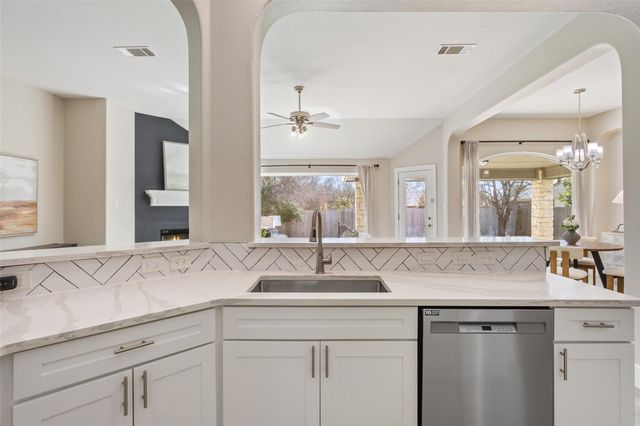 16601 Malaga Hills DR, Round Rock, TX 78681