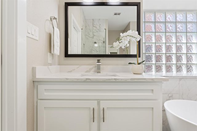 16601 Malaga Hills DR, Round Rock, TX 78681