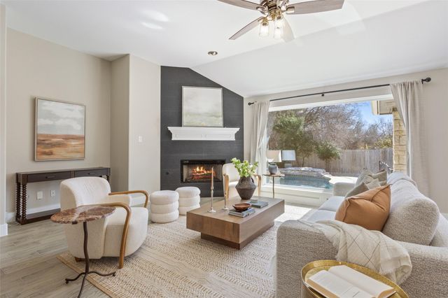 16601 Malaga Hills DR, Round Rock, TX 78681