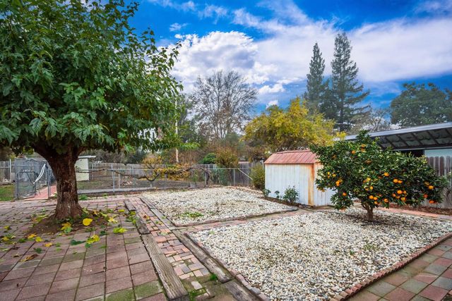 3440 Francis Dr, Loomis, CA 95650