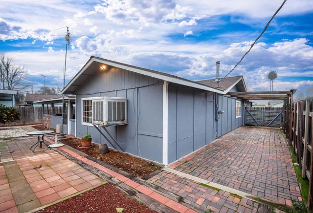 3440 Francis Dr, Loomis, CA 95650