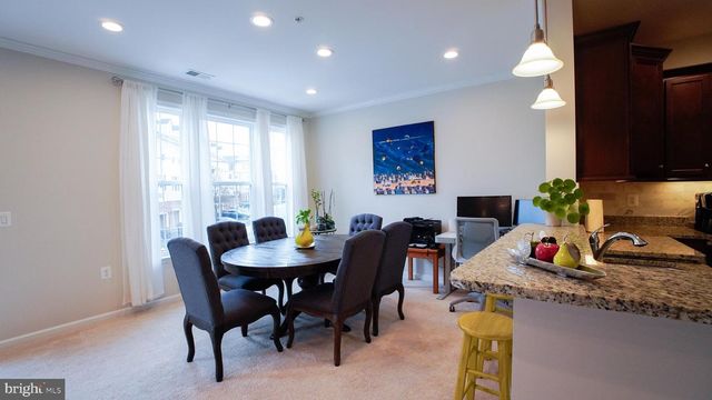 42577 SUNSET RIDGE SQ, Ashburn, VA 20148