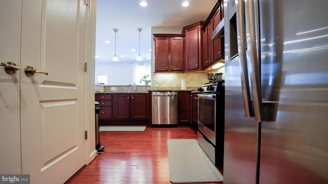 42577 SUNSET RIDGE SQ, Ashburn, VA 20148