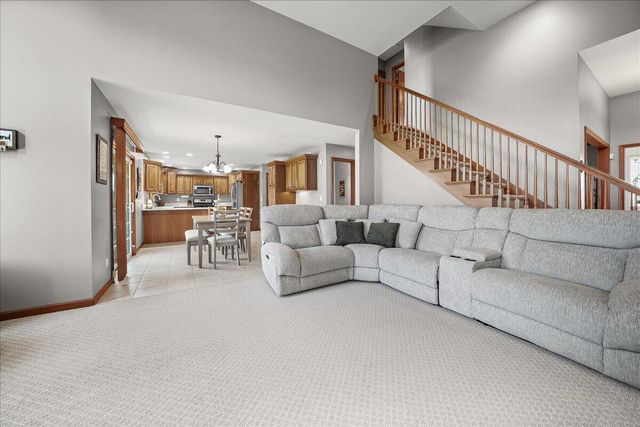 99 Stone Creek Drive, Valparaiso, IN 46383