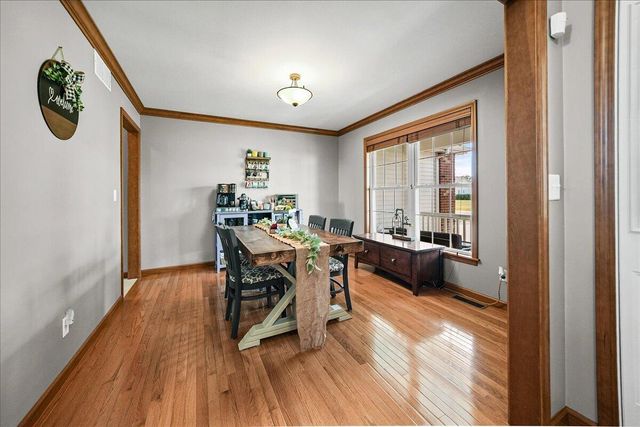 99 Stone Creek Drive, Valparaiso, IN 46383