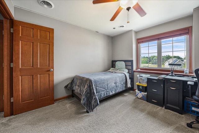 99 Stone Creek Drive, Valparaiso, IN 46383