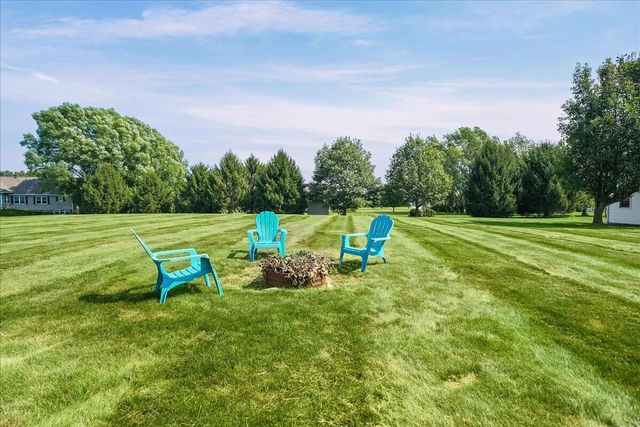 99 Stone Creek Drive, Valparaiso, IN 46383