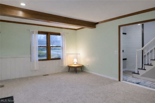 5802 Russia Road, South Amherst, OH 44001