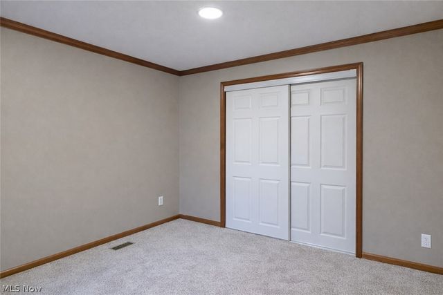 5802 Russia Road, South Amherst, OH 44001