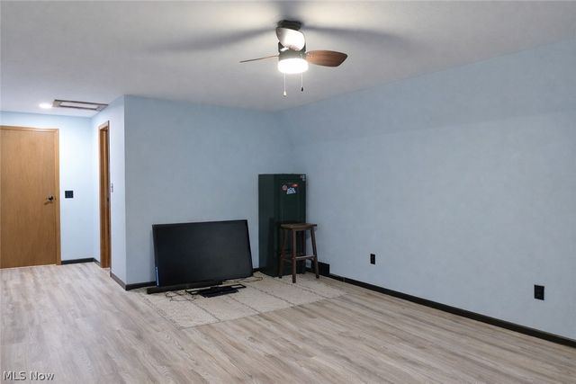 5802 Russia Road, South Amherst, OH 44001