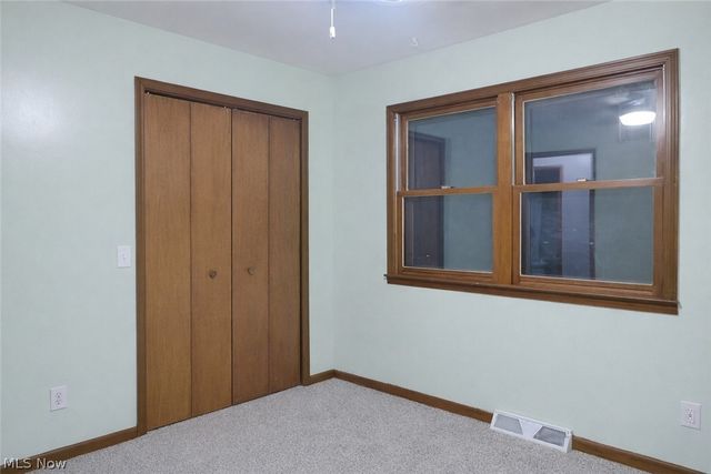 5802 Russia Road, South Amherst, OH 44001