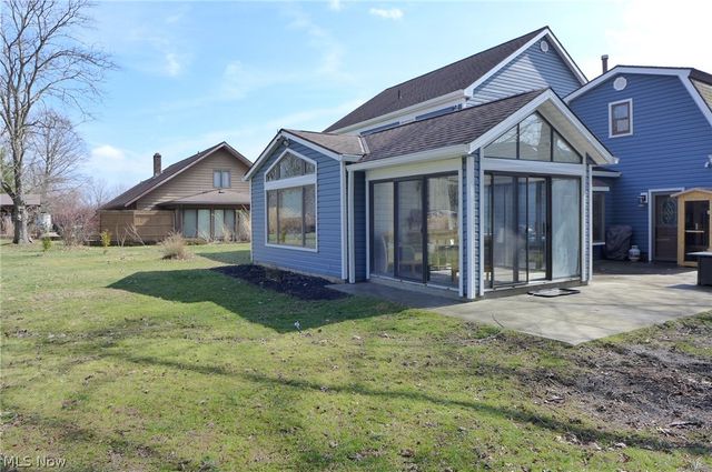 5802 Russia Road, South Amherst, OH 44001