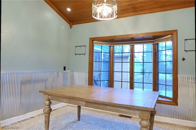 5802 Russia Road, South Amherst, OH 44001