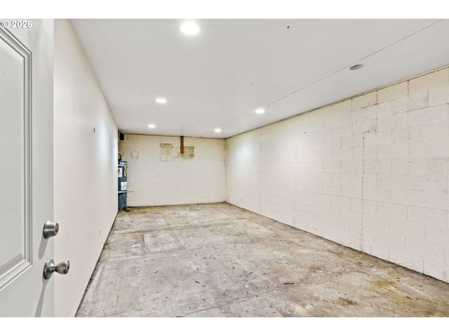 7470 MAPLE CREEK Rd, Westlake, OR 97493