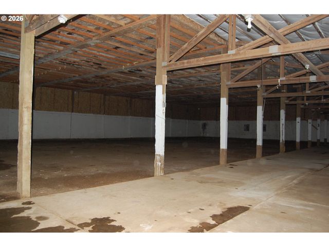 7470 MAPLE CREEK Rd, Westlake, OR 97493