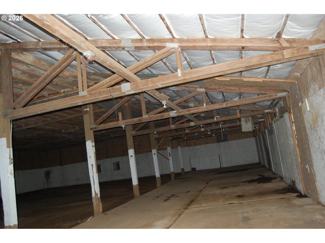 7470 MAPLE CREEK Rd, Westlake, OR 97493