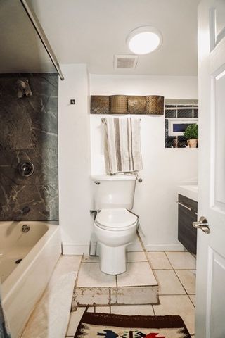 2711 N MARMORA Avenue, Chicago, IL 60639