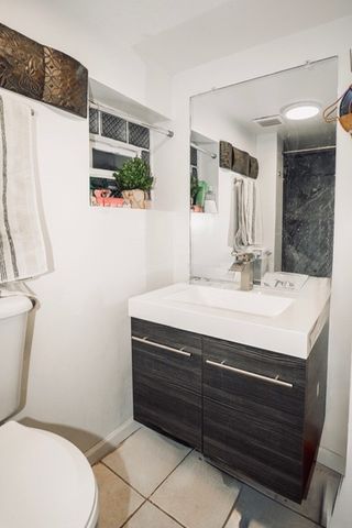 2711 N MARMORA Avenue, Chicago, IL 60639