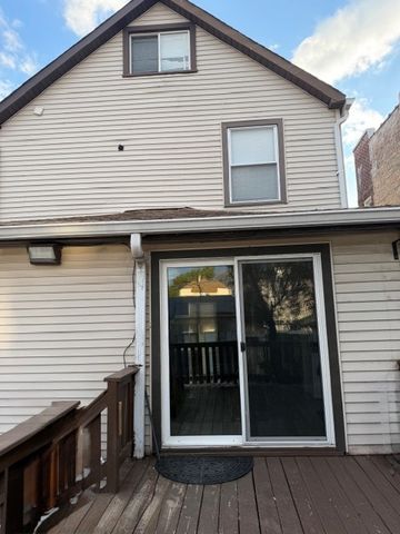 2711 N MARMORA Avenue, Chicago, IL 60639