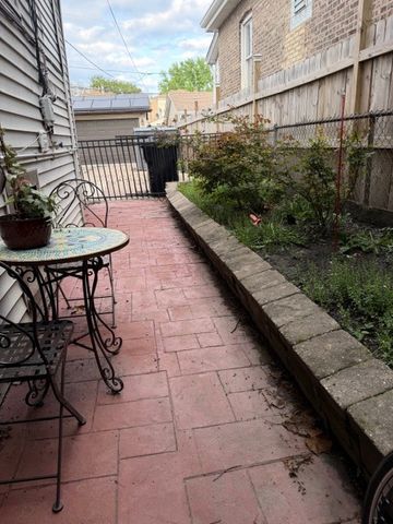 2711 N MARMORA Avenue, Chicago, IL 60639
