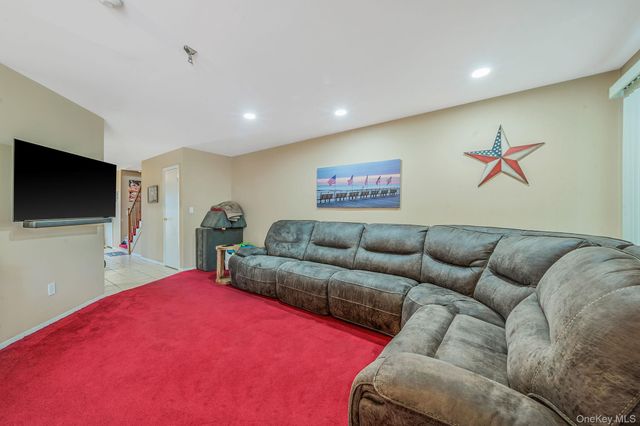 1405 Sara Circle, Port Jefferson, NY 11776