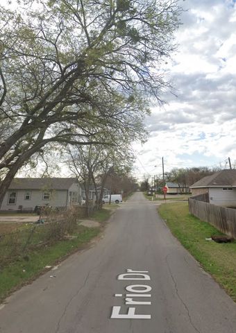 3811 W Frio Drive, Dallas, TX 75216