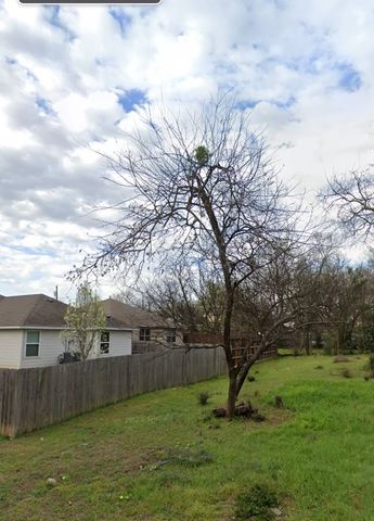 3811 W Frio Drive, Dallas, TX 75216