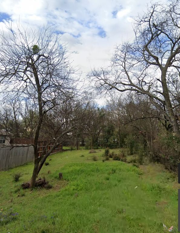 3811 W Frio Drive, Dallas, TX 75216