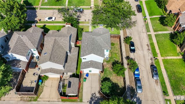 4201 Phoenix, Carrollton, TX 75010