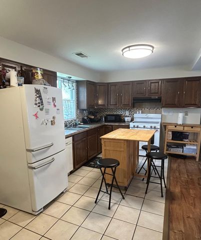 1416 7th Street SW, Willmar, MN 56201