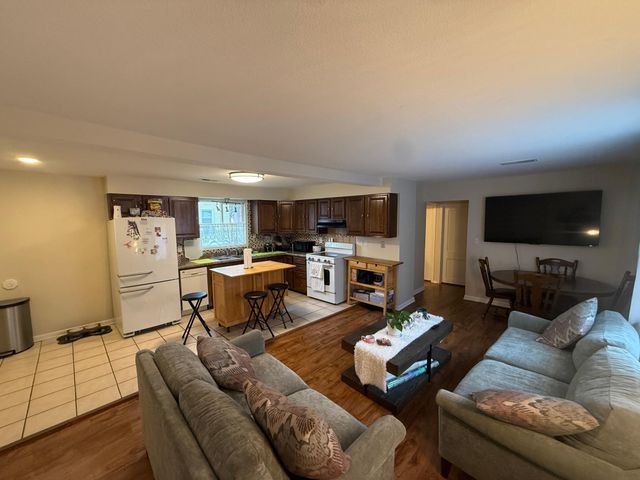 1416 7th Street SW, Willmar, MN 56201