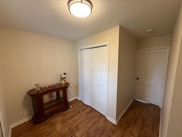 1416 7th Street SW, Willmar, MN 56201
