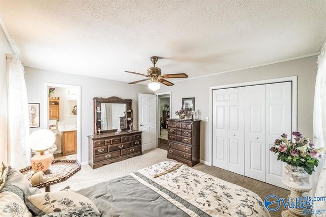 6600 Moores Mill Road, Huntsville, AL 35811