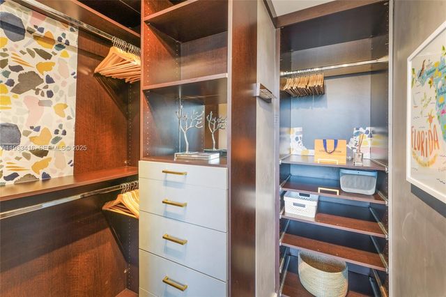 3301 NE 1st Ave M0705, Miami, FL 33137