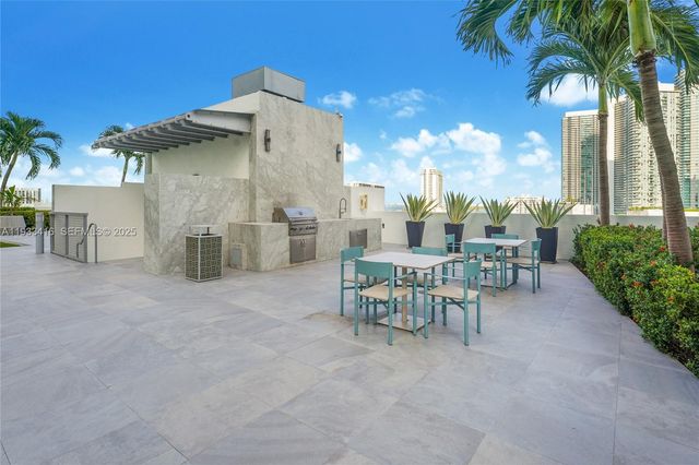 3301 NE 1st Ave M0705, Miami, FL 33137